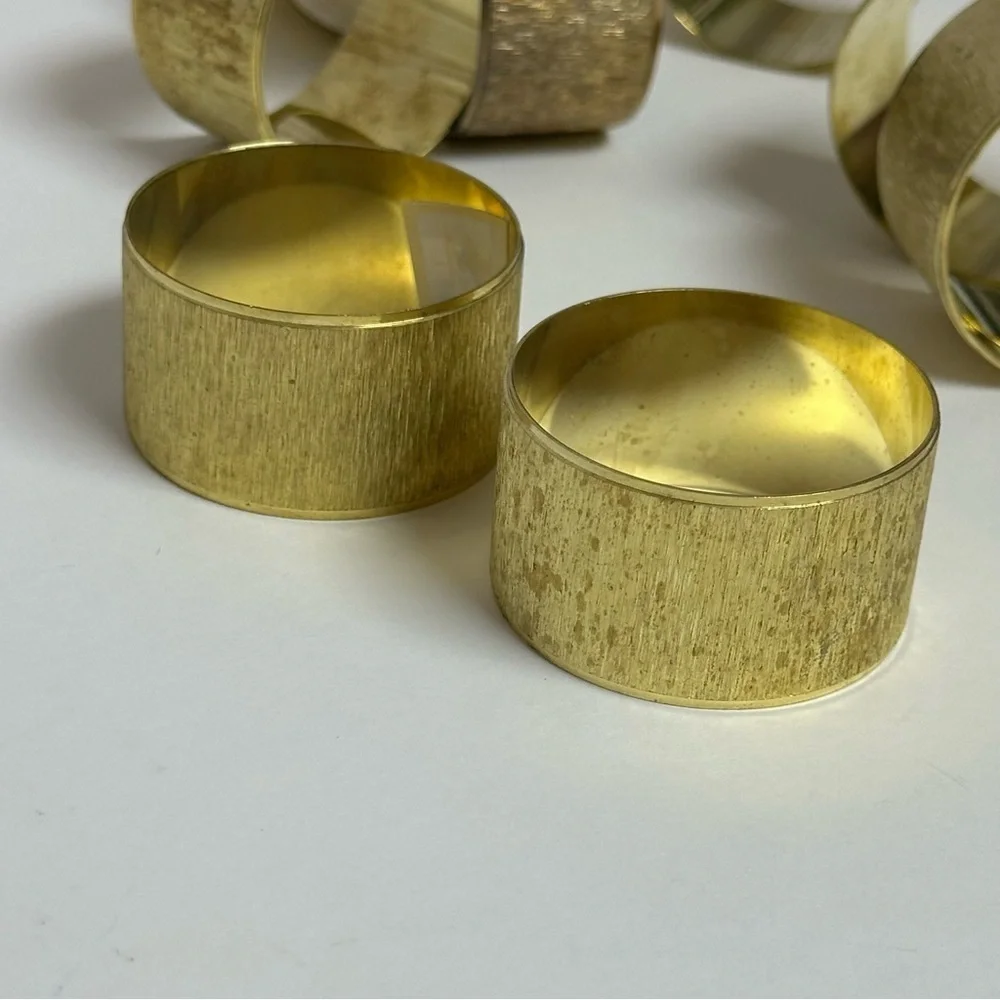 Aukey gold toned